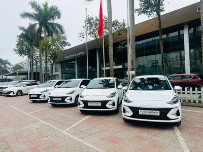 Hân hạnh bàn giao xe Hyundai Grand i10 cho Công ty TNHH Minh Thịnh Phát – chúc quý công ty ngày càng phát triển bền vững!
