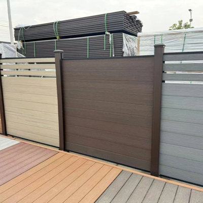 HÀNG RÀO GỖ NHỰA GHÉP NGANG NGUYÊN BỘ (1,8m x1,8m)