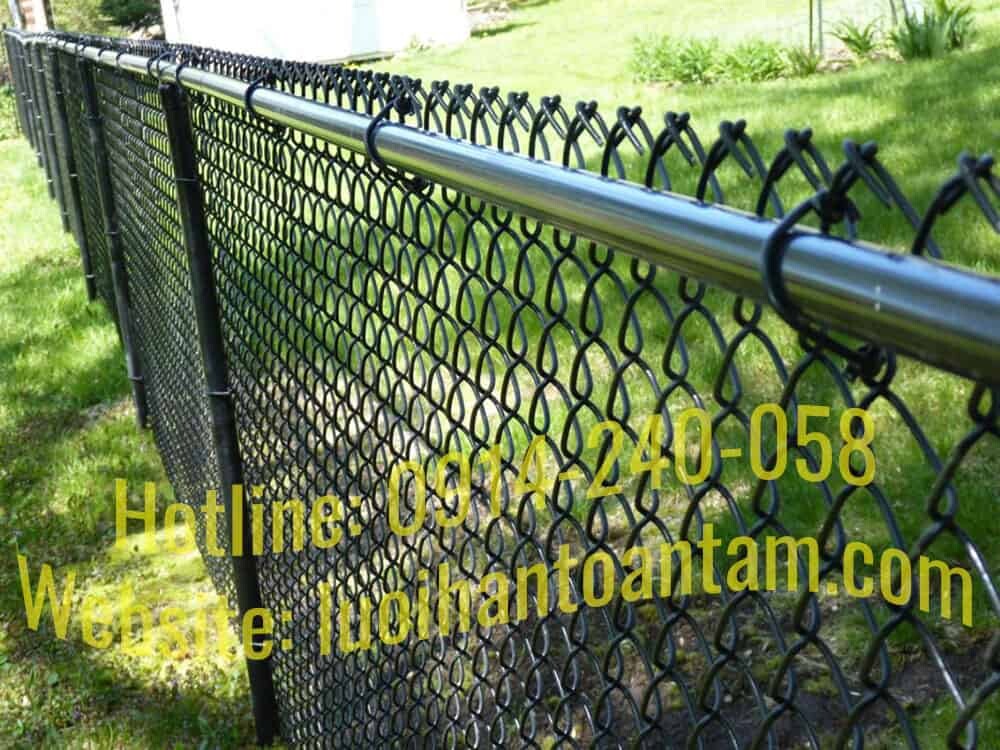 Hàng rào lưới thép B40 không chỉ bảo vệ an toàn cho ngôi nhà của bạn mà còn mang lại vẻ đẹp sang trọng, tinh tế hơn. Với chất lượng vượt trội, hàng rào lưới thép B40 sẽ đem đến sự yên tâm và bảo vệ toàn diện cho gia đình bạn.