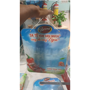 Hanger nhựa PVC ép khuôn bo góc đựng sản phẩm mẫu Barona