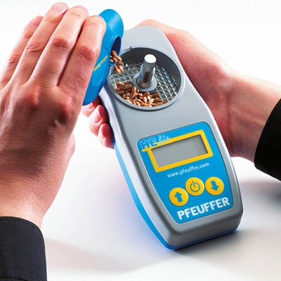 Máy phân tích độ ẩm các loại hạt cầm tay, model: HE lite, Hãng: Pfeuffer / Đức