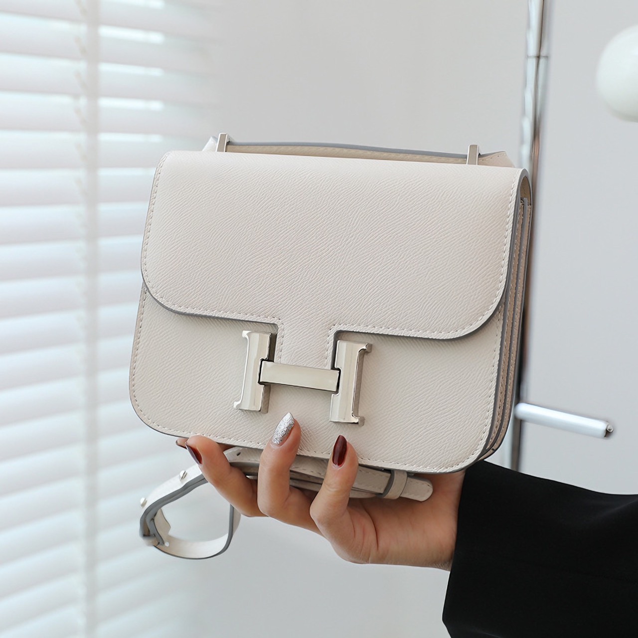 Túi xách / đeo chéo Nữ Hermès Constance 2024 - 20cm