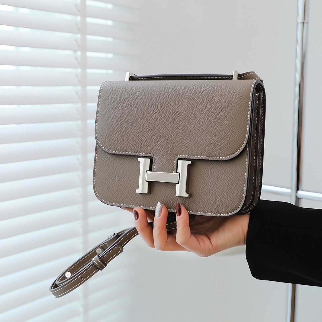 Túi xách / đeo chéo Nữ Hermès Constance 2024 - 20cm