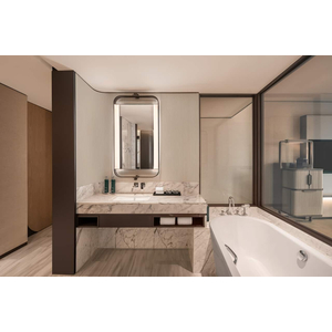 Hilton Saigon: hạng mục kính, gương và inox của Citybuilding