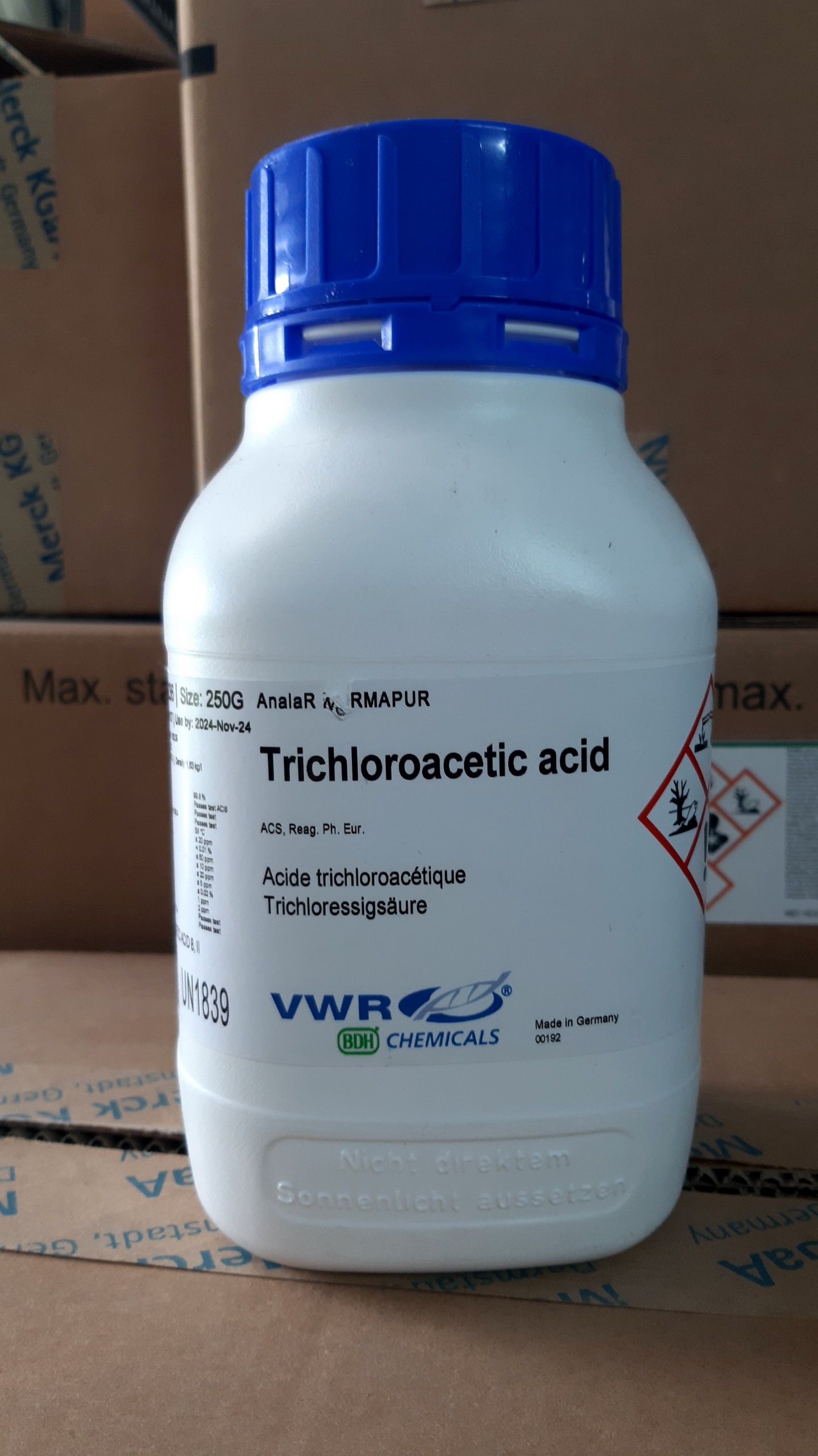 Hóa Chất Trichloroacetic acid (TCA) ≥99.5% 20741.236 (250g/chai)