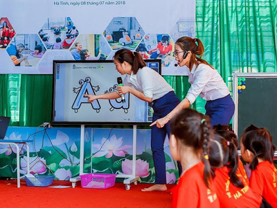 Khung cảm ứng hồng ngoại Gaoke 75 in