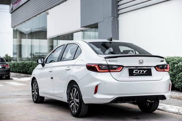 Giá Honda City RS 2022 màu Trắng