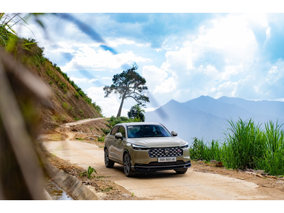 Honda Việt Nam chính thức áp dụng giá bán lẻ đề xuất mới cho mẫu xe HR-V e:HEV RS