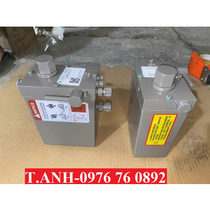 Hộp kích xe Sitrak