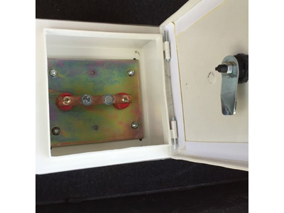 Hộp kiểm tra điện trở đất