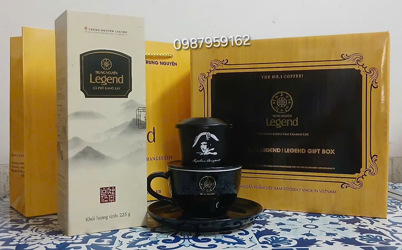 Hộp quà Trung Nguyên Legend - Kèm Bộ Tách và Phin Đen Trung Nguyên