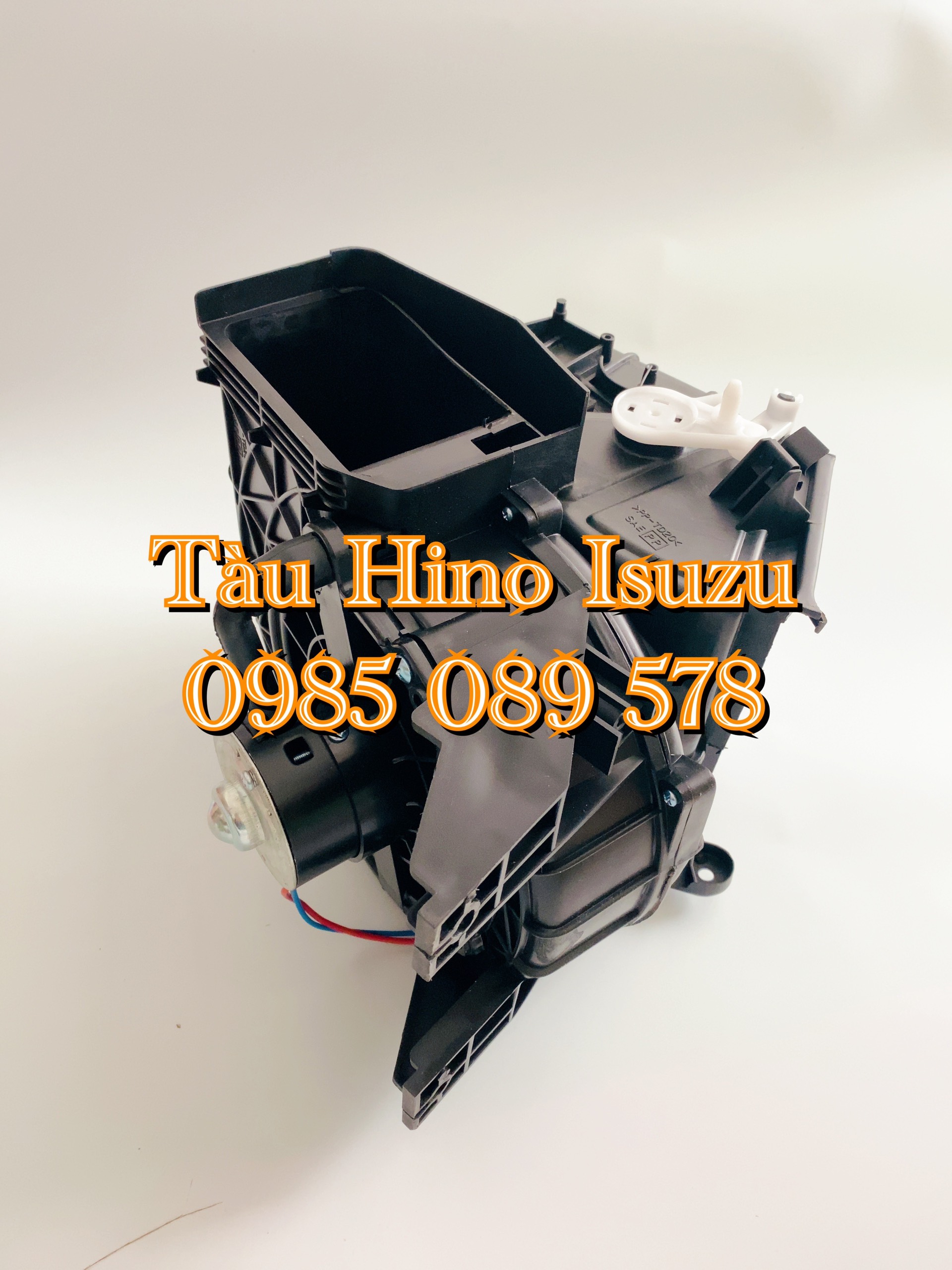 hộp quạt gió xe tải isuzu 2,5 tấn qkr