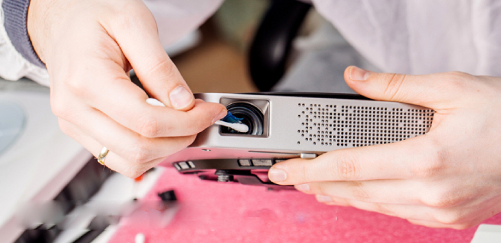 Hợp Thành Thịnh - Hướng dẫn vệ sinh máy chiếu