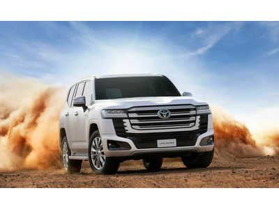 Toyota Land Cruiser hybrid ra mắt với động cơ mạnh nhất