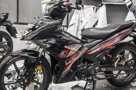 【HƯỚNG DẪN】cách dán decal, dán chữ, tem lên xe máy không bị nhăn