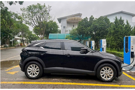 Hưỡng dẫn cách dùng sạc trên xe điện