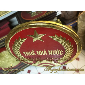 Logo thuế nhà nước bằng đồng treo tòa nhà