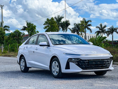 Hyundai Accent 1.5L MT