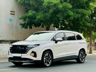 Hyundai Custin: Chiếc MPV Tạo Nên Những Kỷ Niệm Đáng Nhớ Cho Gia Đình Bạn!