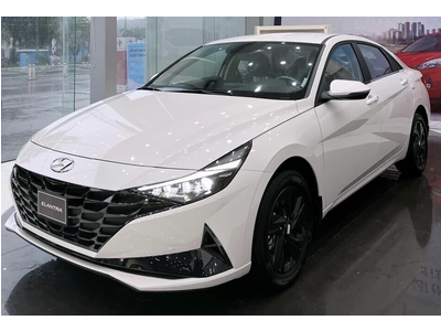Hyundai Elantra 1.6 AT Đặc biệt 2023