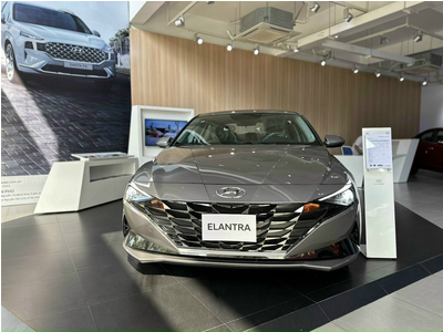 Hyundai Elantra 2025 1.6 AT Đặc Biệt: Giá Ưu Đãi & Khuyến Mại