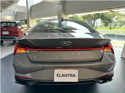 Hyundai Elantra 2025 1.6 AT Đặc Biệt: Giá Ưu Đãi & Khuyến Mại
