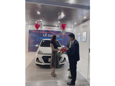 Hyundai Grand i10 - Khách hàng tại Thạch Thất