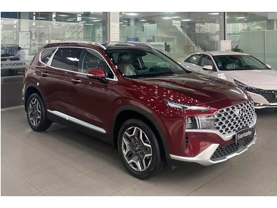 Hyundai Santa Fe giảm giá mạnh 135 triệu đồng