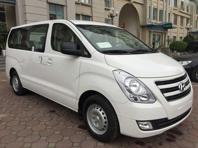 Hyundai Starex Van 9 Chỗ xăng MT