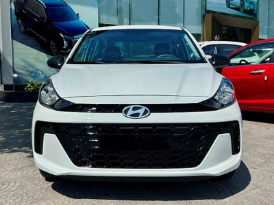 Hyundai Grand i10 Sedan 1.2 MT Tiêu chuẩn
