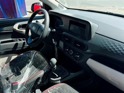 Hyundai Grand i10 Sedan 1.2 MT Tiêu chuẩn