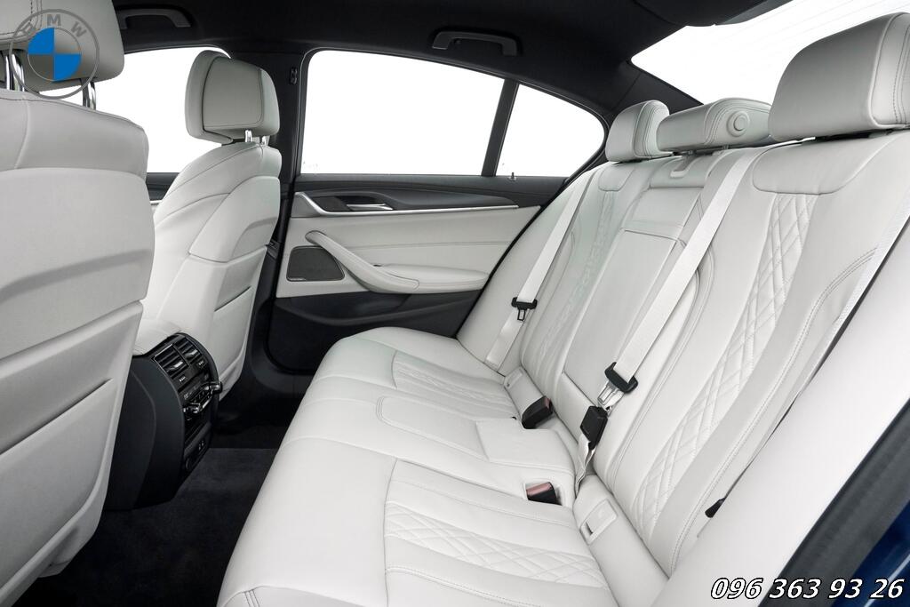 BMW 530i Luxury - Hình 11