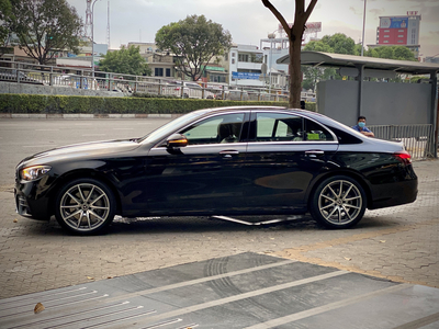 Mercedes Benz E300 AMG