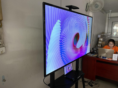 Tivi cường lực 55 inch