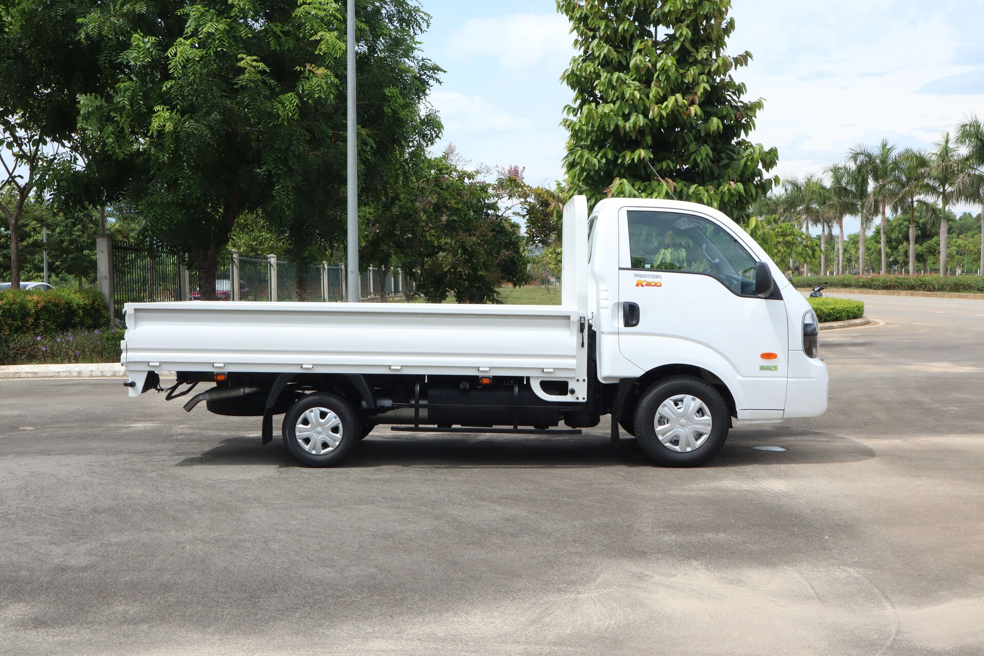 FRONTIER K200 - Thùng lửng - tải 1.990 kg