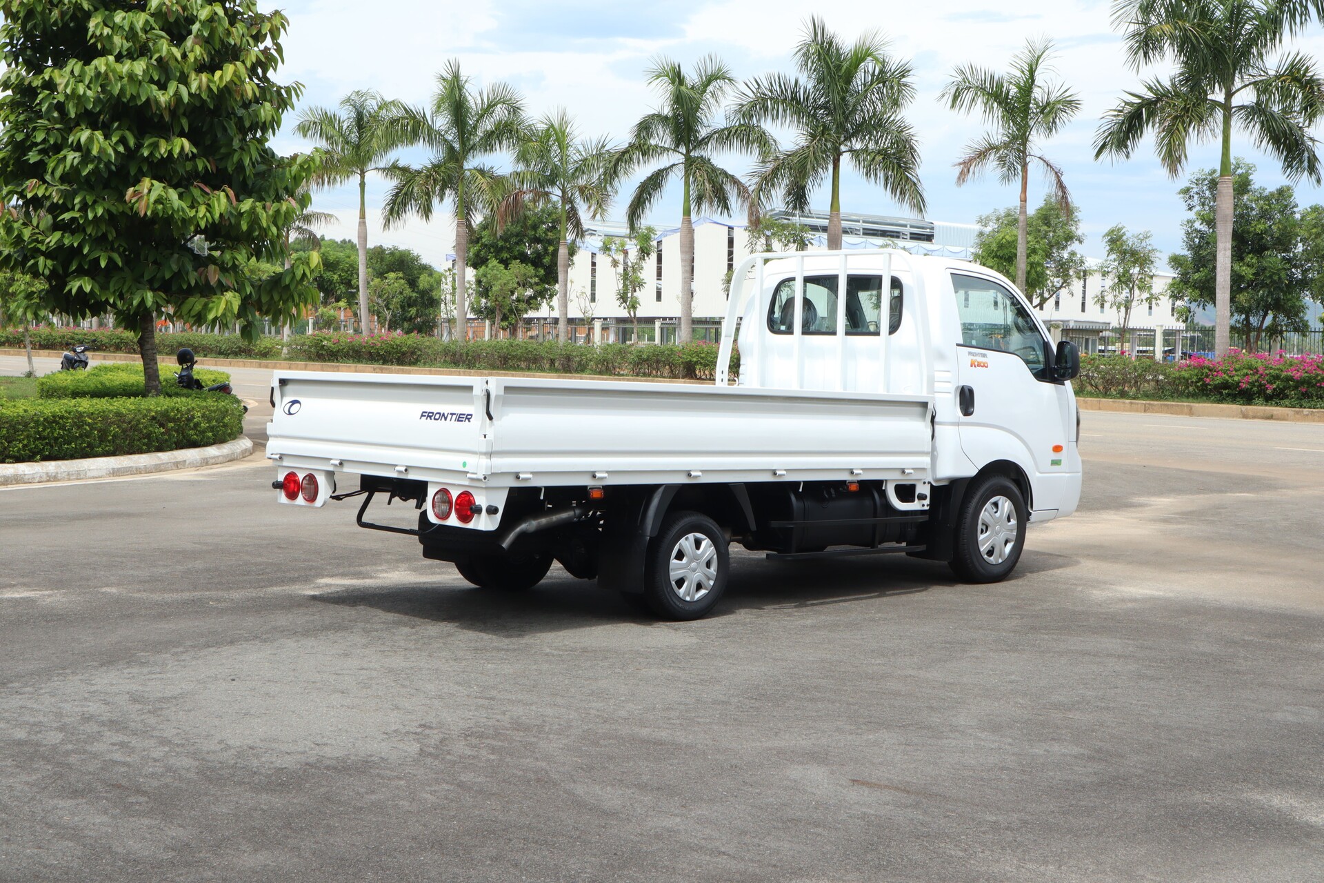 FRONTIER K200 - Thùng lửng - tải 1.990 kg