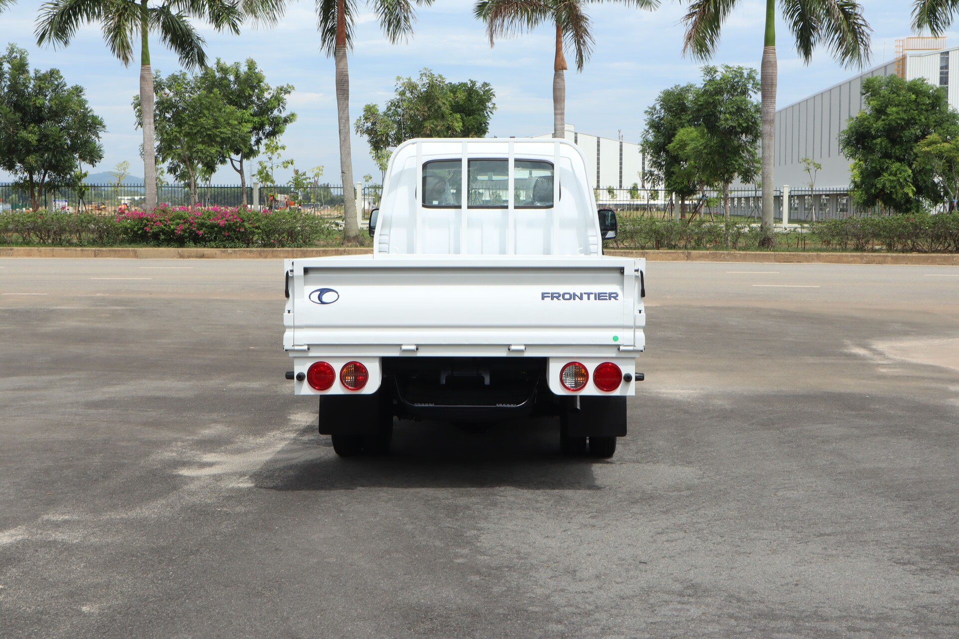 FRONTIER K200 - Thùng lửng - tải 1.990 kg