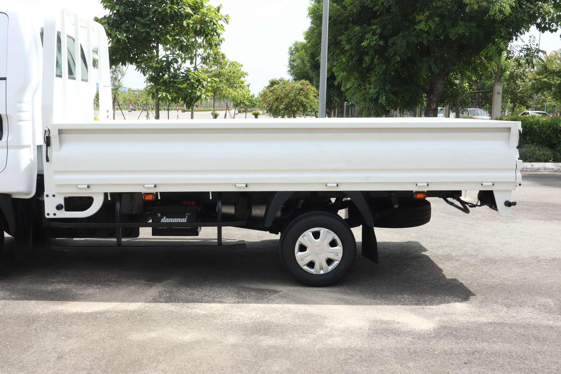 FRONTIER K200 - Thùng lửng - tải 1.990 kg