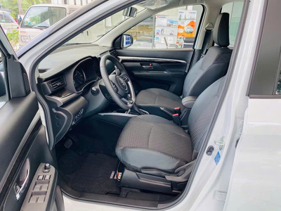 Suzuki XL7 Hybrid 1 Tone