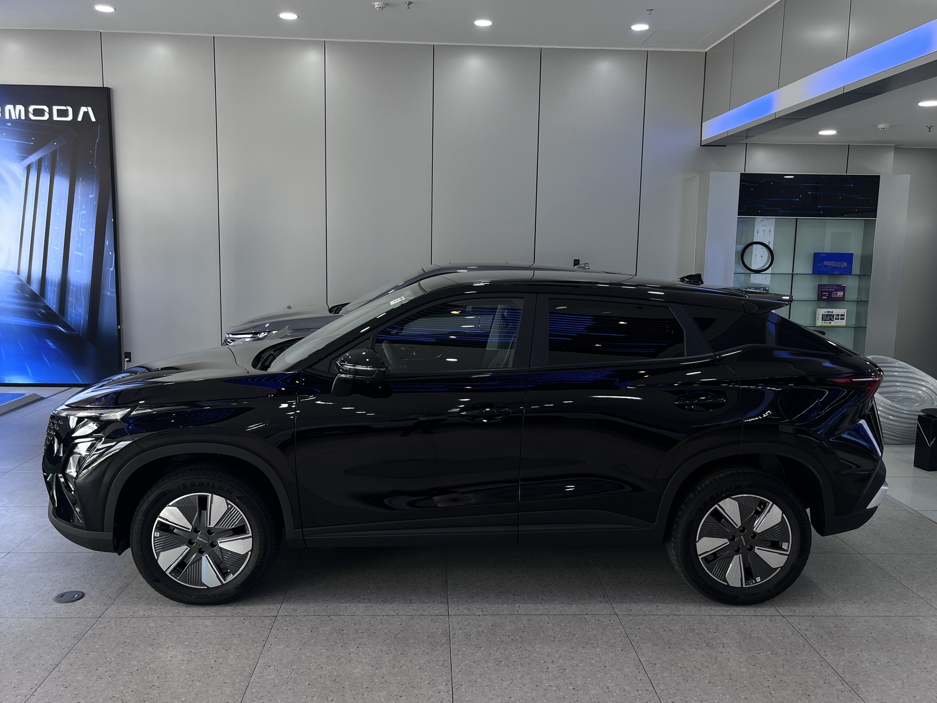 OMODA C5 SHS-H PREMIUM