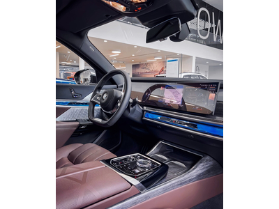 BMW 735i Pure Excellence All New