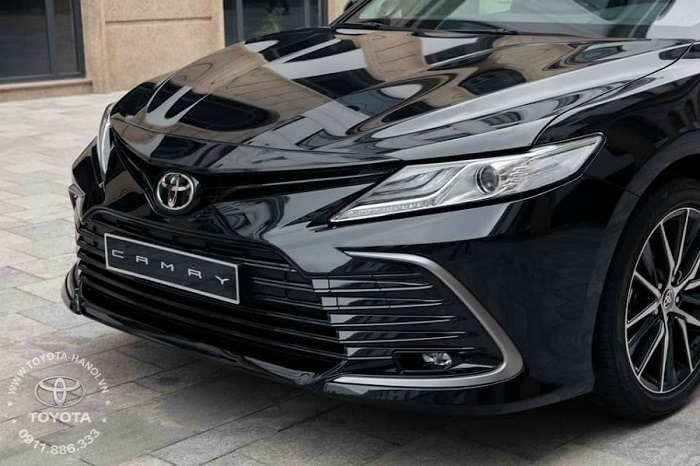 Toyota Camry 2.0G: Enhanced Visibility and Advanced Mirror Features