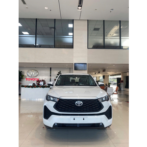 Toyota Innova Cross 2.0G