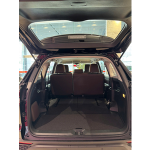 Toyota Innova Cross 2.0G