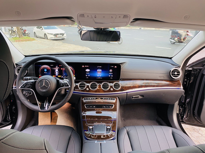 Mercedes-Benz E200 Exclusive