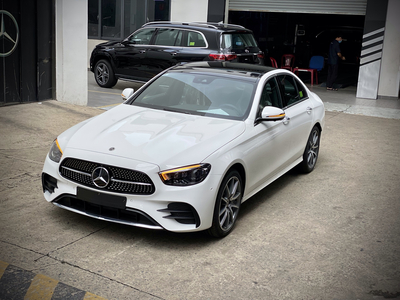 Mercedes Benz E300 AMG