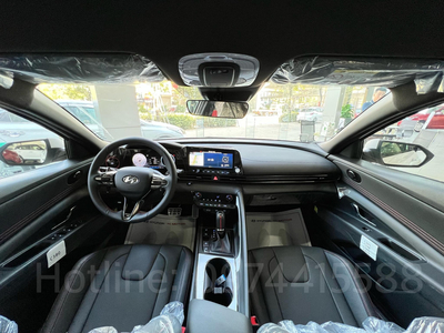 Hyundai Elantra 2025 2.0 AT All New: Giá Lăn Bánh & Khuyễn Mãi