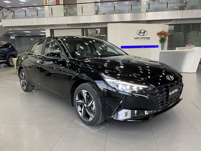 Hyundai Elantra 2025 2.0 AT All New: Giá Lăn Bánh & Khuyễn Mãi