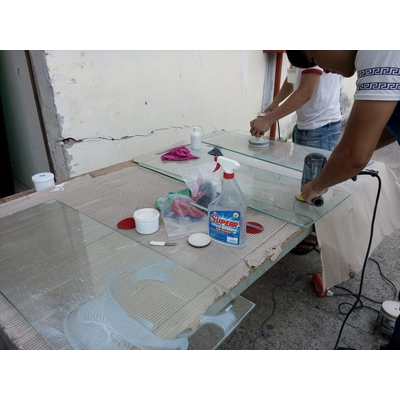 Phục hồi lô kính cường lực bị trầy xước nặng tại Bình Dương