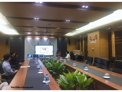 Interactive TV screen 75 in